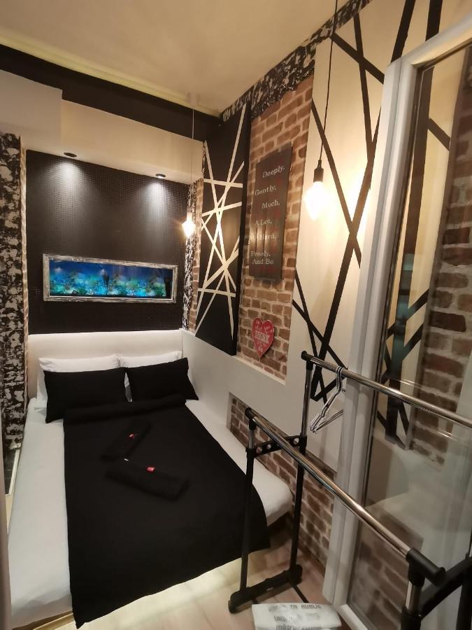 Black & White Centar Free Parking Apartment